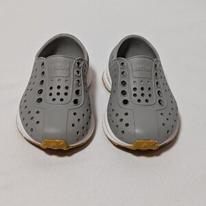 Native Jefferson Gray Slip-On Water Shoes Size C4